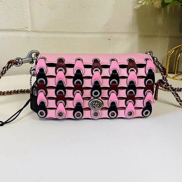 COACH 86832 DINKIER WITH COLORBLOCK COACH LINK IN PETAL/LIGHT ANTIQUE NICKEL - Picture 3 of 9